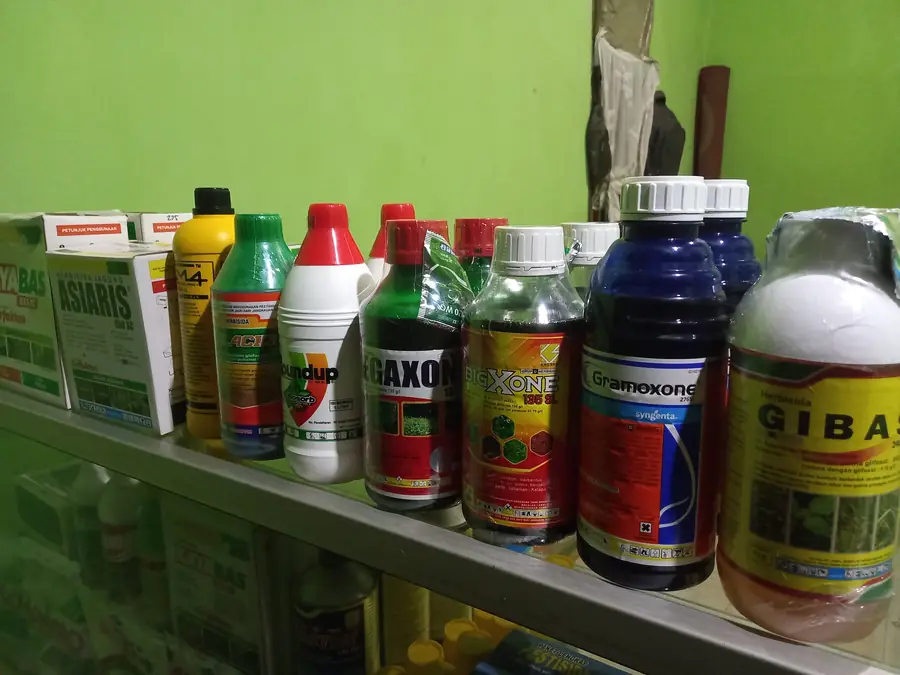 Rak produk herbisida & pestisida